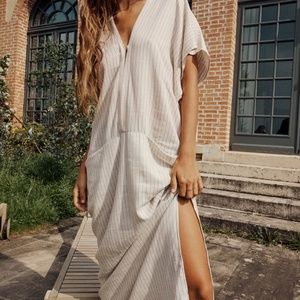Single pc 🔥Zara limited edition linen blend striped kaftan dress